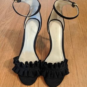 Marc Fisher Velvet Heels sz 6